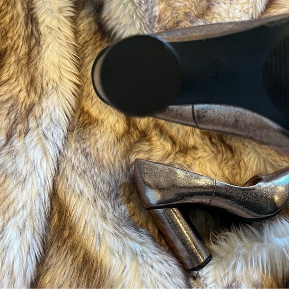 A new day chunky metallic silver heels size 5.5 - Picture 11 of 11